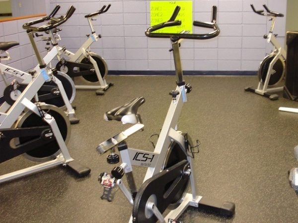how to adjust spin bike